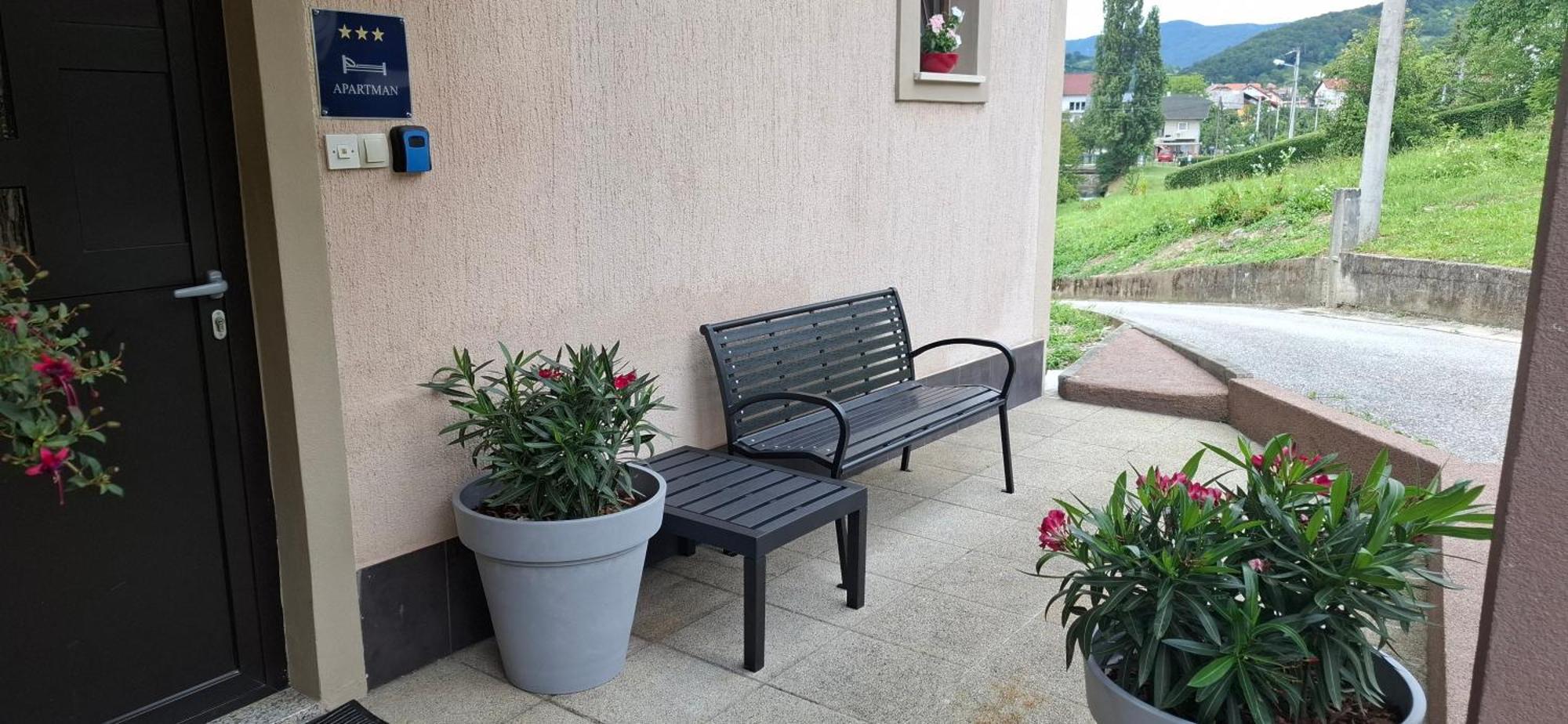 Apartman Folka Free Parking Zagreb Bagian luar foto